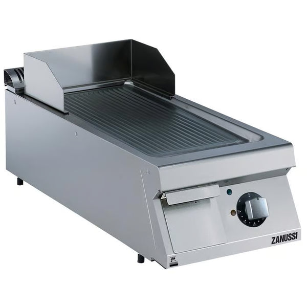Zanussi EVO900 392356, 400mm Fry Top with Ribbed Brushed Chrome Sloped Plate