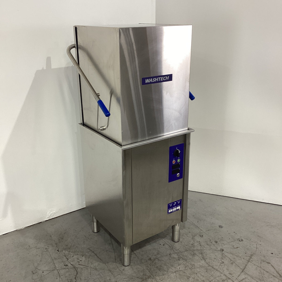Washtech XM Economy Passthrough Dishwasher
