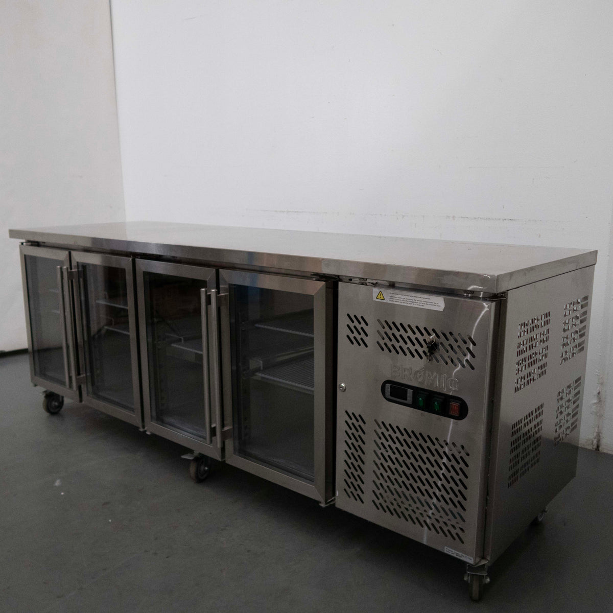 Bromic UBC2230GD-NR Under Bench Fridge