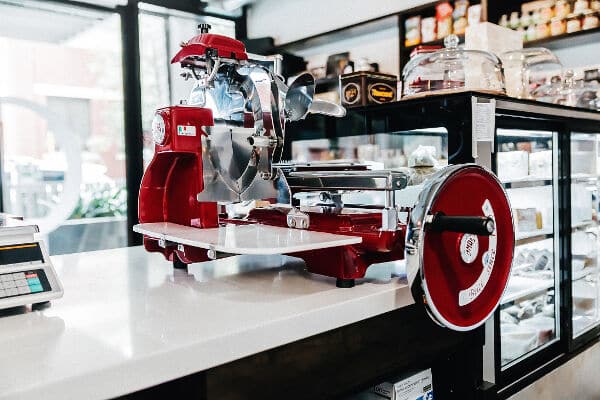 Omas vintage style red slicer