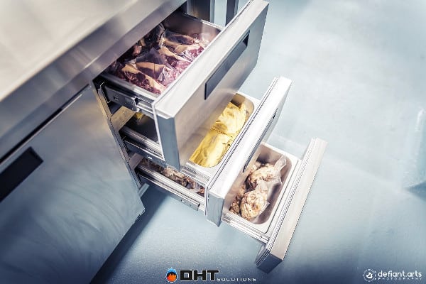 Endulj Elsternwick - Williams Opal drawer fridge open