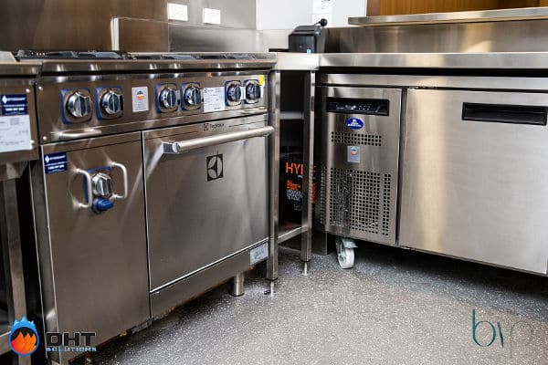 Munro Richmond - Electrolux Compact 6 burner range