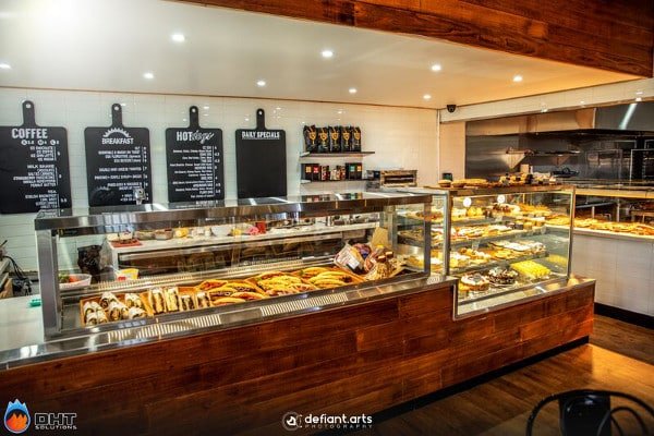 Pie Time Thomastown Cossiga Linear Display and Refrigerated Cake Display