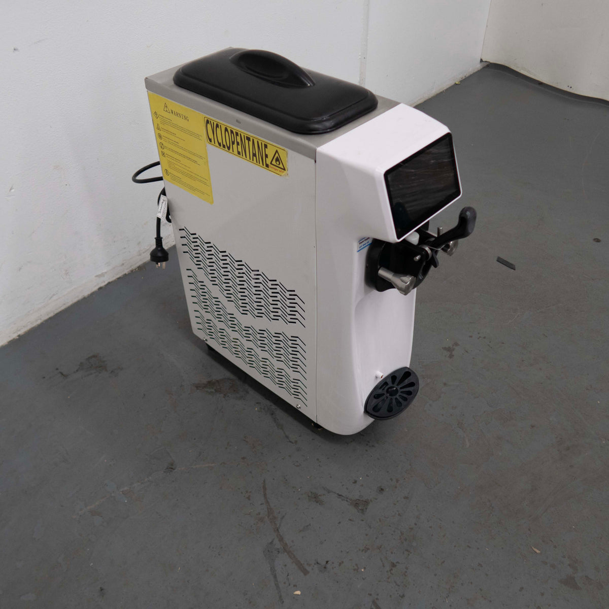 Mama Mia ST16RELW Ice Cream Machine
